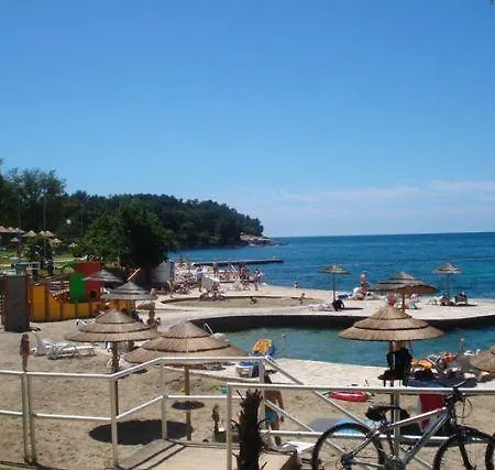 Apartment Tina With Jacuzzi Porec