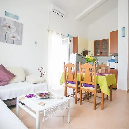 Apartment Tina With Jacuzzi Porec