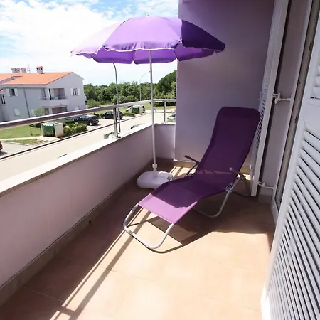 Apartment Tina With Jacuzzi Porec