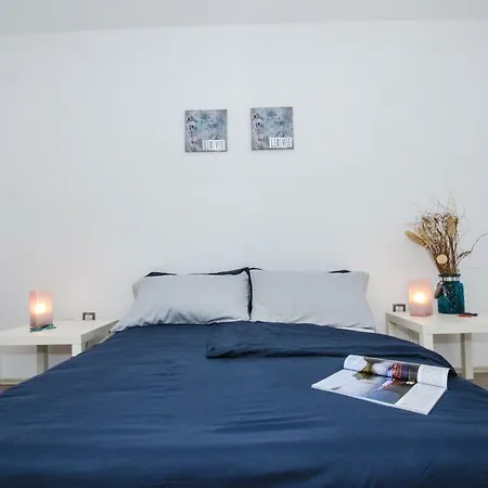 Апартаменты Tina With Jacuzzi