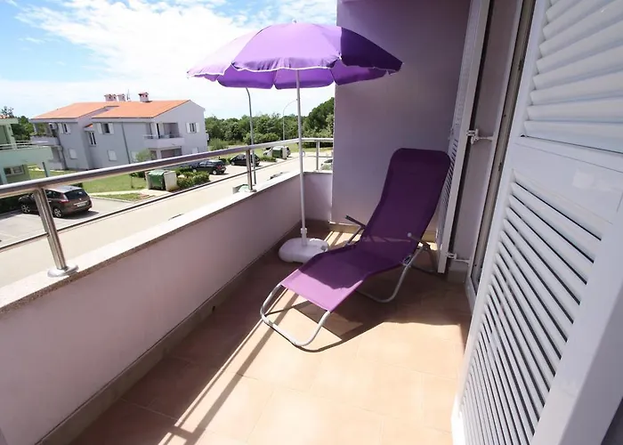 Appartement Tina With Jacuzzi Poreč