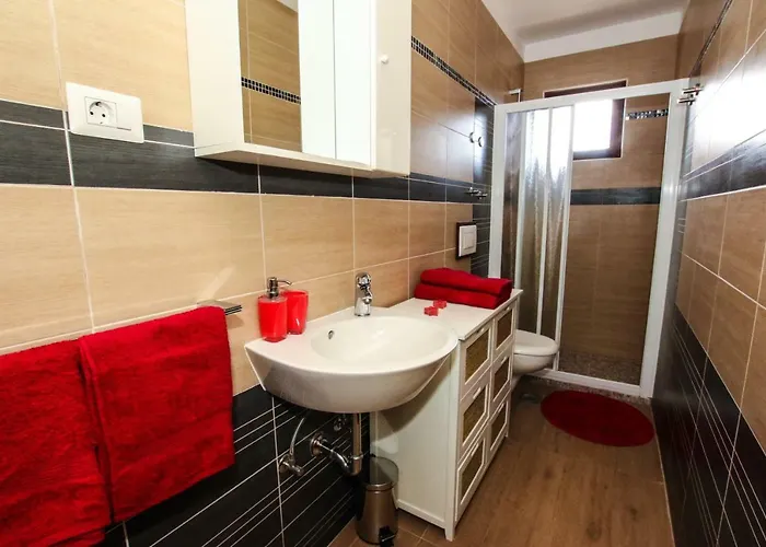 Appartement Tina With Jacuzzi