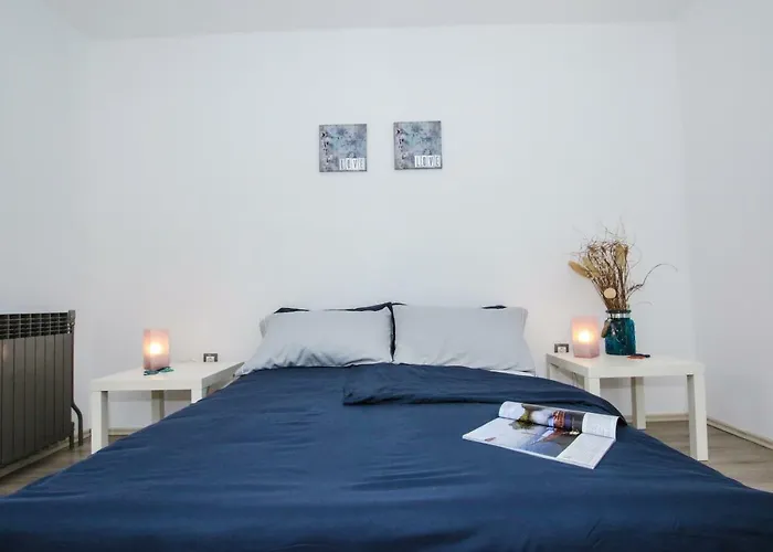 아파트 Tina With Jacuzzi